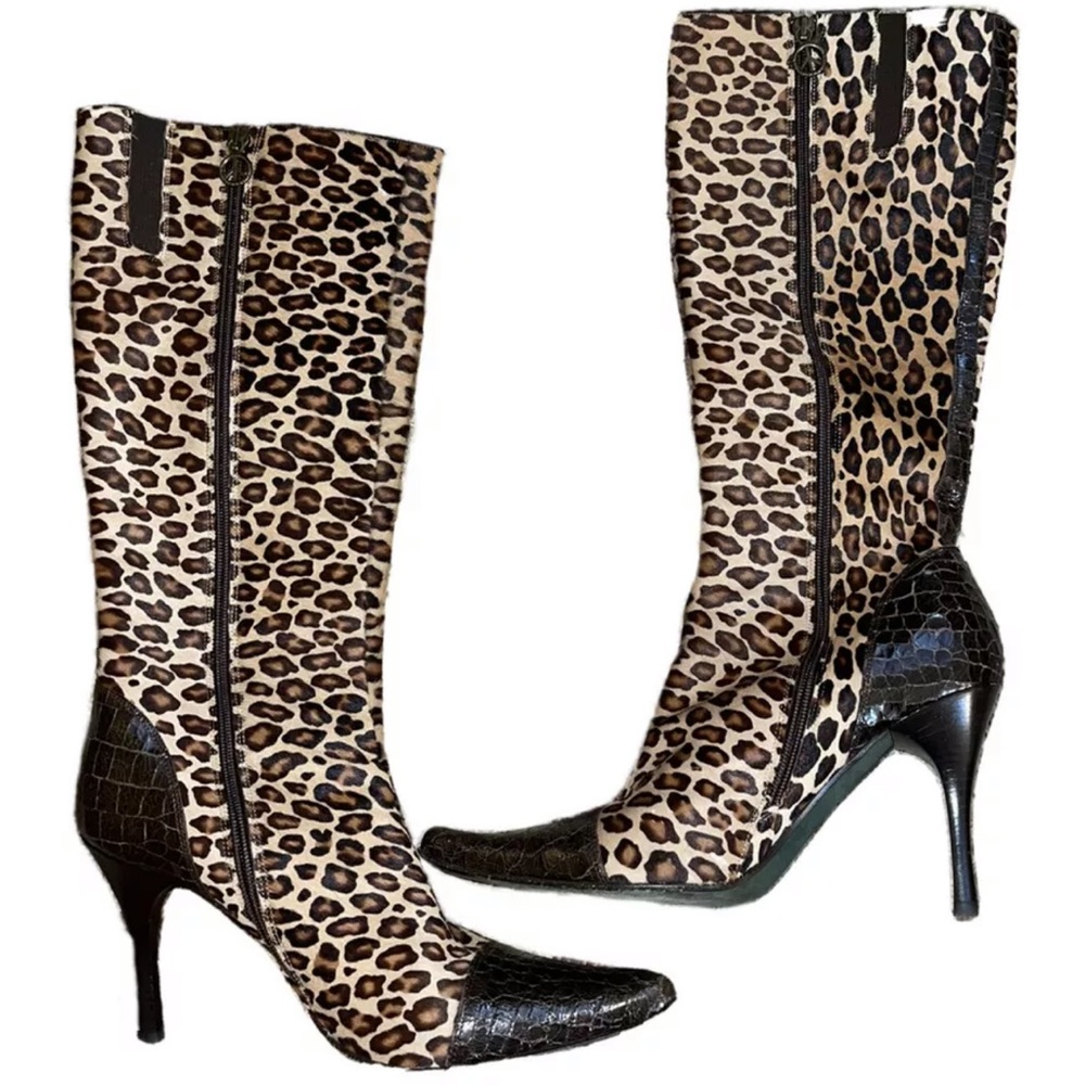 RARE Donald J Pliner Leather Heeled Boots 10M (A1)